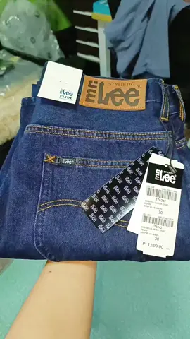 Stylistic Mr. Lee Denim Regular Straight Pants #stylisticmrlee #stylisticmrleepants #pantsformen #denimpants #basicoutfit #simplefits #outfitideas #creatorsearchinsights 