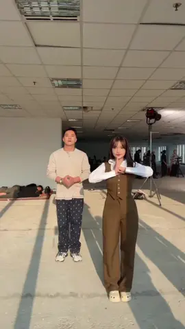 dance London tumakdha ,#fujian #boywiliam #project #earsun #londontumakda 