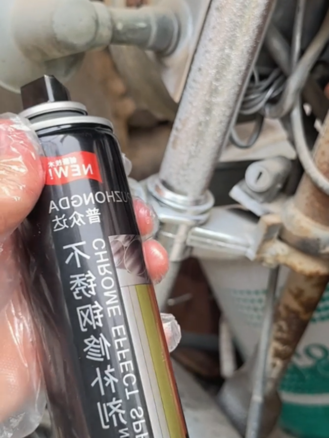 10 Years No Rust Chrome Paint SprayCartridges With Chrome Plated Steel wheelSpray Color 350mL Car. #spraypaint #chrome #DlY #art #painting#homedecor #creativity #crafting#chromepaint #artist #antirustpaintspray#construction #constructiontips #painter#beltranjtv 