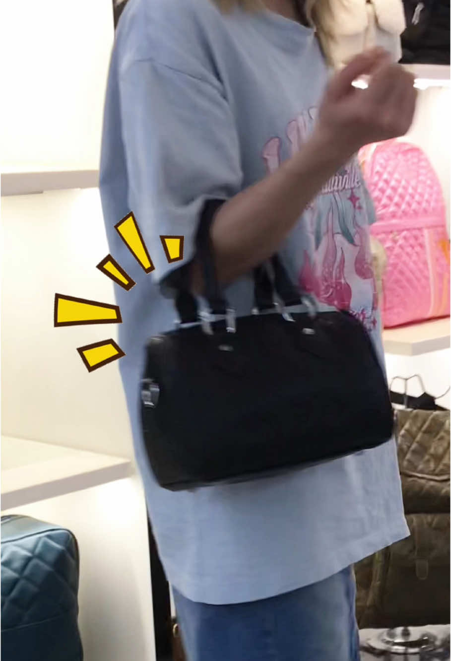 Women fashionable crossbody bag,casual versatile shoulder bag for work & daily used #bag #purse #crossbody #crossbodybag #luxury #luxurybag #madeinchina #handbag #bolsas #women #tiktok #tiktokshop #bags #workbag #dailybag #bagtok #tiktokbag #mini #blackbag 