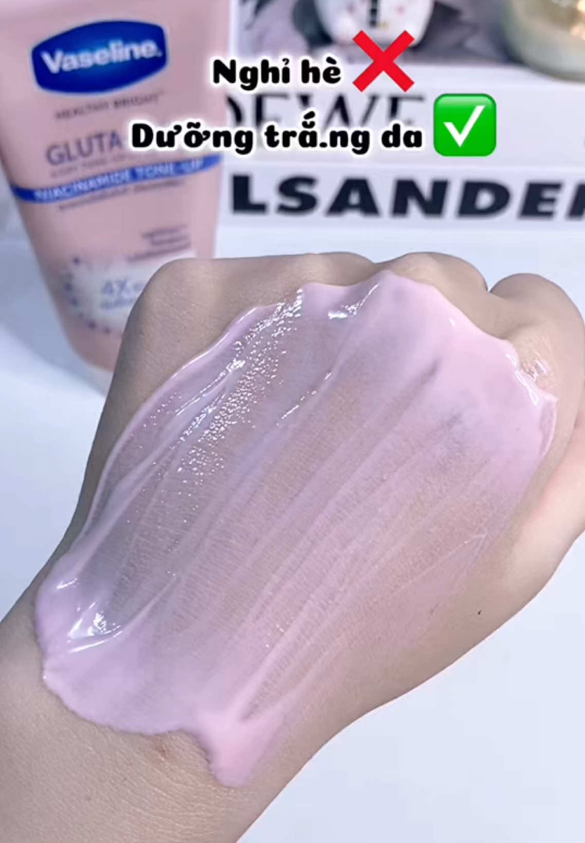 Dưỡng thể 4x phiên bản mới #xuhuong #vasaline #duongthe #duongthetrangda #xuhuongtiktok #miuunbox #duongthebody #duongthevaseline 