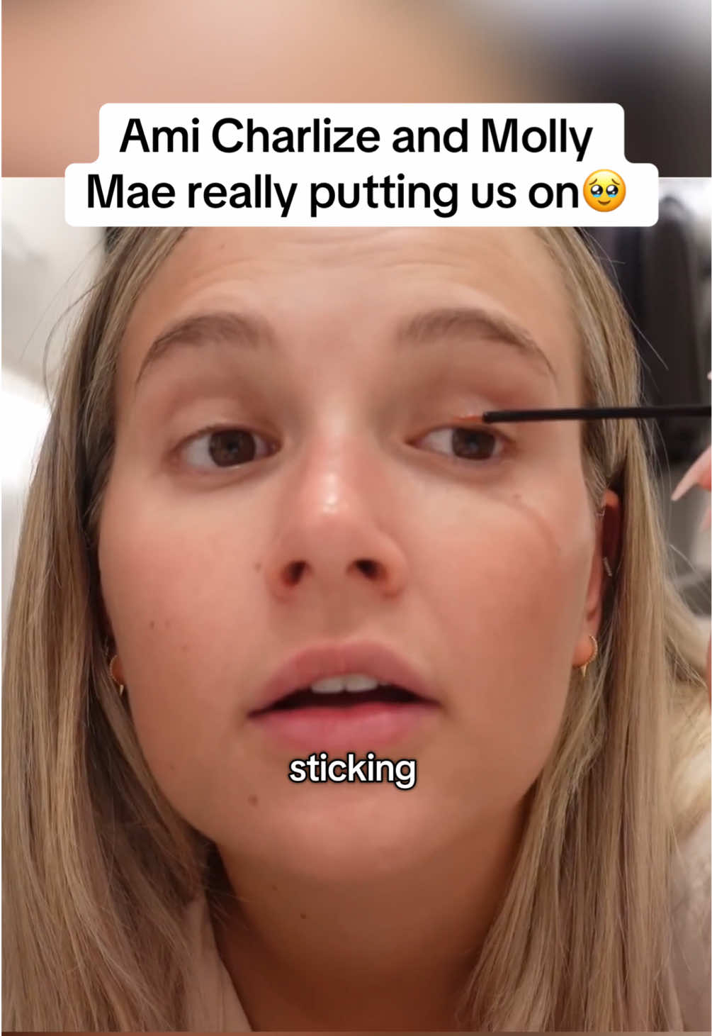 They really are girls girls🥹🥹 #amicharlize #mollymae #mollymaehague #girlssupportgirls #girlsgirl #beautytips #lashes #eyelashes #lashgrowth #lashgrowthserum #eyelashes #beautyhacks #fashion  