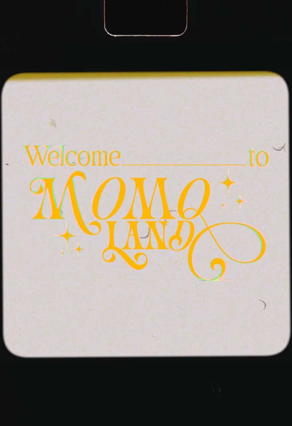 🫶2025 WELCOME TO MOMOLAND EVENT🫶 🗓날짜🗓 : 25/06/27 - 25/07/01 ⏰시간⏰ : 평일 08:00~20:00 / 주말 09:00~19:00 🎪장소🎪 : 카페 포코너스 그리고 ★지하 1층(B1)★ (서울특별시 강남구 도곡로 203) 음료 특전/세트 특전/럭키드로우(선착순 30명)  📣 MERRY들을 위한 특별한 공간이 있을 예정이니 많은 관심 부탁드립니다! #MOMOLAND #WELCOMETOMOMOLAND #MOMOLANDINMERRY