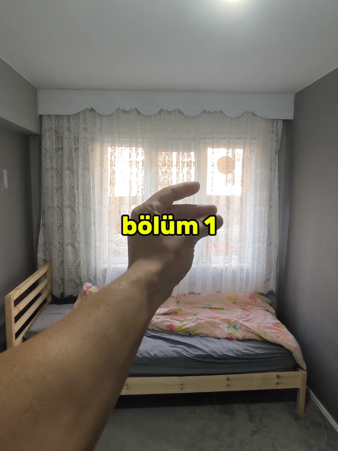 Odamı baştan sona kendim yeniliyorum. POV: Ustanın gözünden dönüşüm başlıyor. Takipte kal, her detay burada olacak. . . . #tadilat #dekorasyon #odadekorasyonu #kendinyap   #povusta #gizliusta #tadilatvideoları   #evdekorasyonu #odadönüşümü #evyenileme