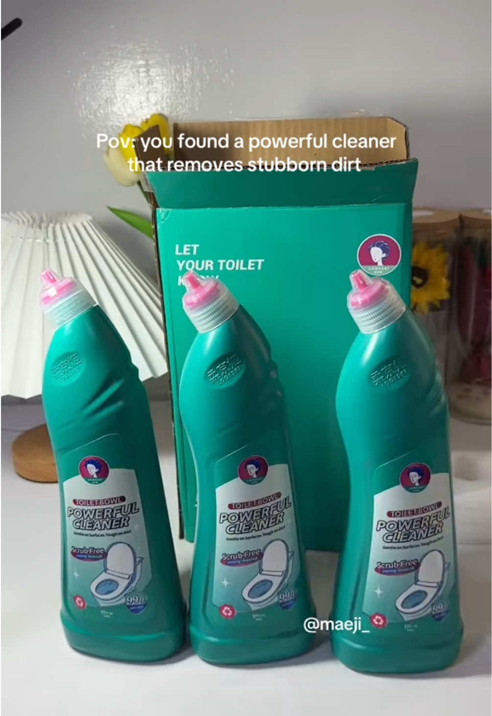 Logeski power cleaner that removes stubborn dirt for toilet, bathroom and elsewhere!  #logeski #toiletcleaner #dirt #powercleaner #clean #bathroomcleaner #fyp 