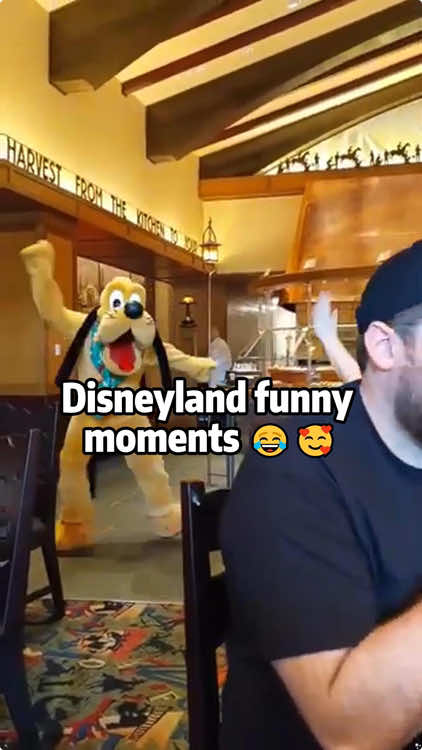 Disneyland funny moments 😂🥰#baby #disney #funny #haha #disneyparks #viral #funnyvideo #fyp #foryou