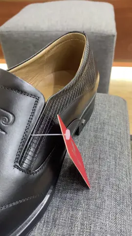 👞✨ **Khám Phá Giày Tây 732 Từ Pierre Cardin!** ✨👞 Chào mừng đến với phong cách đẳng cấp! Giày tây 732 của Pierre Cardin không chỉ là một món đồ thời trang, mà còn là biểu tượng của sự sang trọng và tinh tế.  🔹 **Thiết kế hoàn hảo**: Với kiểu dáng hiện đại, giày tây 732 dễ dàng kết hợp với nhiều trang phục, từ công sở đến các buổi tiệc tối. 🔹 **Chất liệu cao cấp**: Được làm từ da thật, giày mang đến sự thoải mái tối đa và độ bền bỉ theo thời gian. 🔹 **Tự tin mỗi bước đi**: Hãy để đôi giày này nâng tầm phong cách của bạn, giúp bạn tự tin hơn trong mọi khoảnh khắc. 💥 **Đặc biệt**: GIÁ SIÊU HẤP DẪN.  Nhấn vào giỏ hàng ngay để sở hữu cho mình đôi giày hoàn hảo này! 👉 **Xem video để cảm nhận vẻ đẹp và sự sang trọng của giày tây 732!** #PierreCardin #GiayTay732 #ThoiTrang #PhongCach #Shopping#PierreCardinShoes #LongXuyen #GiàyNam #xuhuong #xuhuongtiktok #viral 