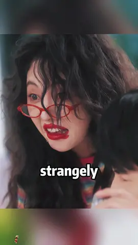 The beautiful girl deliberately disguised herself to look ugly.#fyp #tiktok #movie #Love 