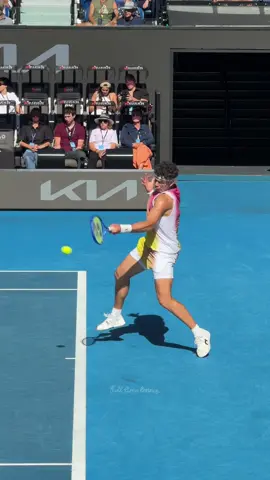 Crushing off the ground @Ben 💨💨 #benshelton #unmatched #power #tennisvideo #tennisplayer 