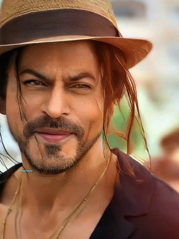 60 tahun katagori lansia belum sih modelan begini 🤣🤣😎😎 #CapCut #fypシ゚ #srkfan #kingkhan #shahrukh #kuchkuchhotahai #bollywood #hollywood #fyppppppppppppppppppppppp #fyp #fypシ゚viral 
