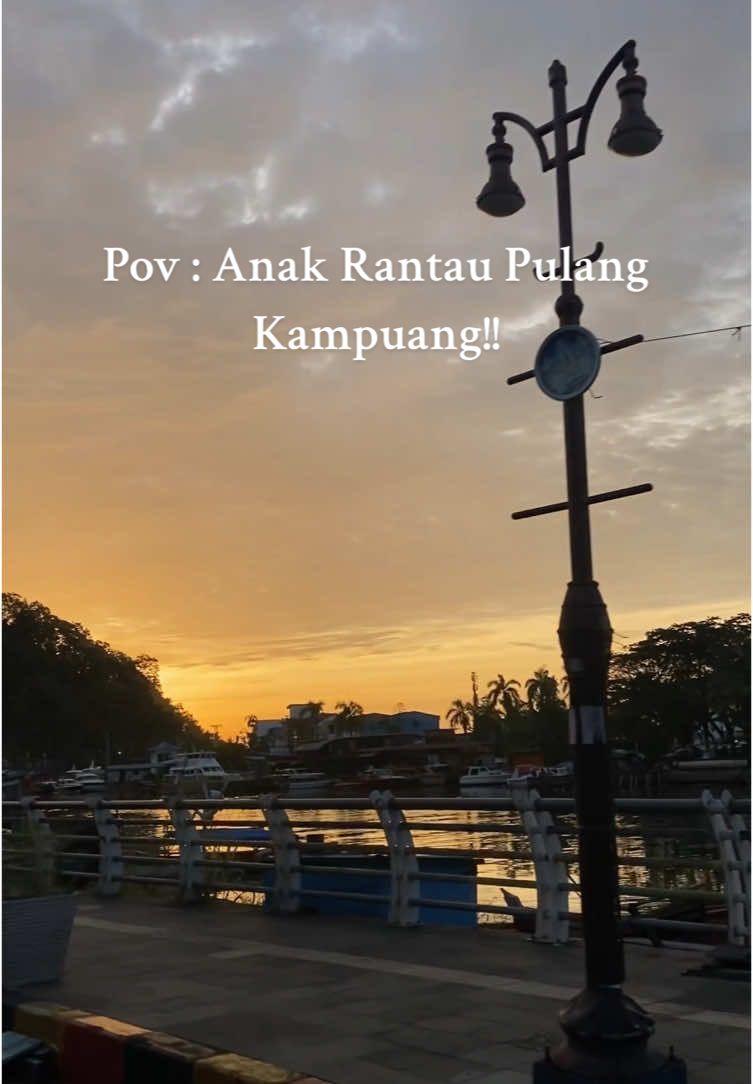 Anak rantau pulang kampuang! .🙃 . #sumaterabarat #urangawak #ranahminang #foryoupage #traveling #ti̇ktok #minangtiktok 