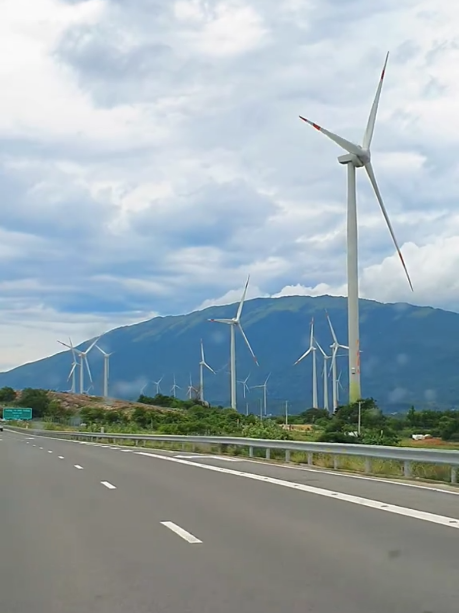 đoạn này đẹp nhất cao tốc phía nam🇻🇳 #traveltiktok #travelvn #caotoc #🇻🇳 