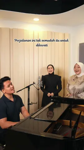 Senang sekali bisa trio sama @Fadhilah Intan dan @Barsena Bestandhi , harmoni 3 tingkat pakai lagu Arah Cinta Sejati.. ❤️🫶 teruskan streaming ya! #fyp #fypシ #fyppppppppppppppppppppppp #arahcintasejati #ainaabdul #fadhilahintan #barsenabestandhi 
