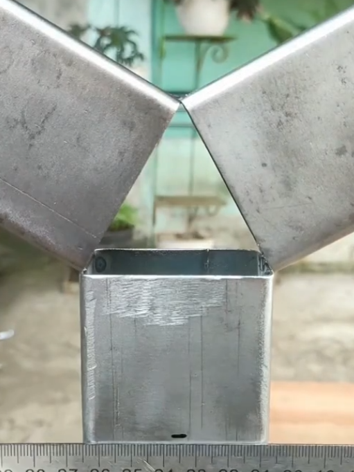 Three hollow joint idea. #welding #welder #cuttingskills #metalwork #fabrication #tipsandtricks #technique #amazing #ideas #perfectweld