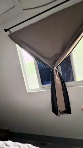 Blackout curtain ang nakita kong Solusyon sa mainit na kwarto dahil sa sikat ng araw curtain good shading curtain thermal insulation curtain #curtains #curtain #totalblackoutcurtains #windowcurtain #blackoutcurtain #thermalinsulation #blackoutcurtains