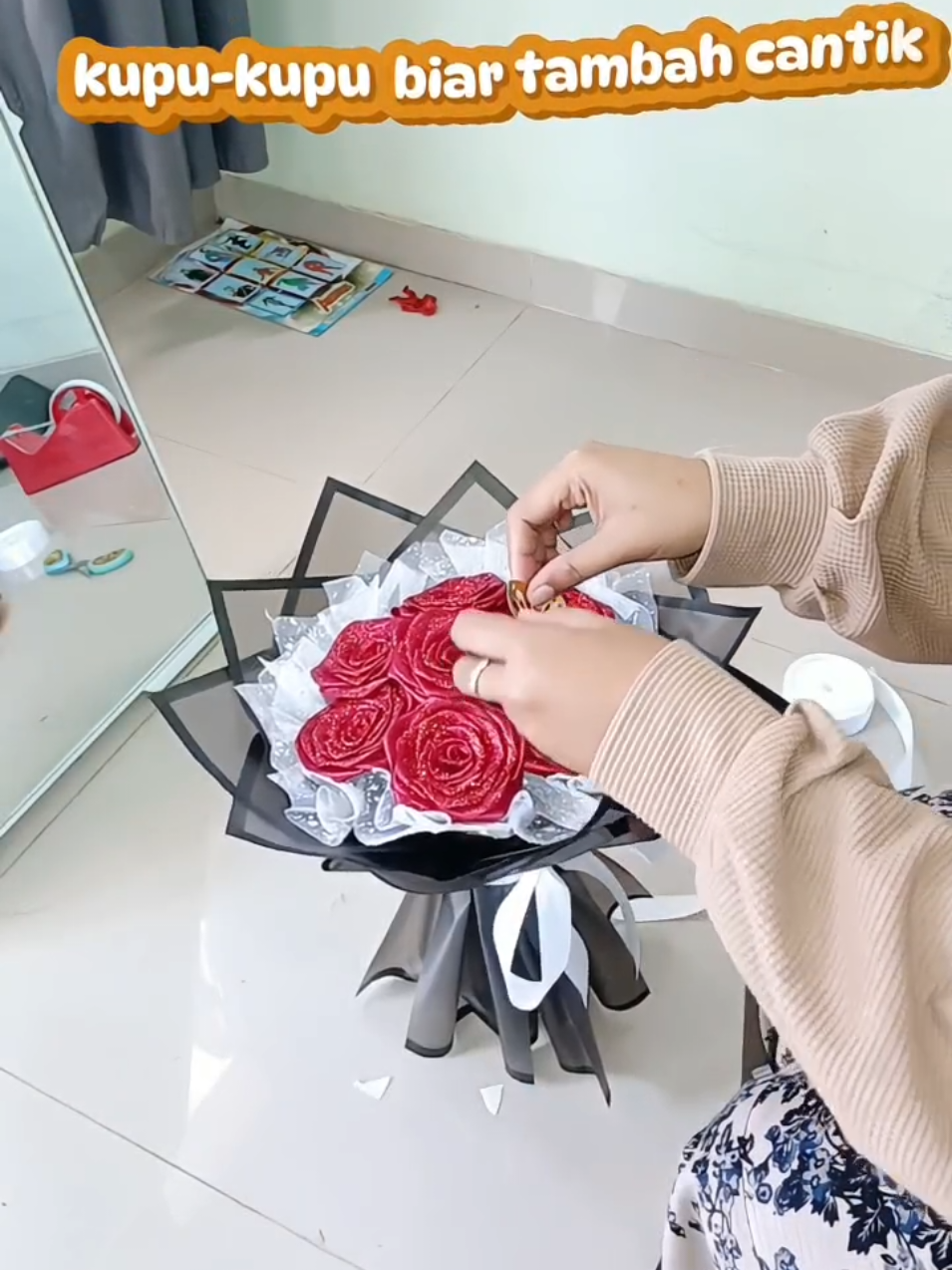 buket bunga satin 7 tangkai, maroon #buket #buketbungasatin #buketbungasatinmarron #fyp #fypシ゚viral 