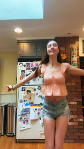 me cause junior year is done! no way im about to be a senior! #junior #senior #OOTD #fyp #Summer #school 