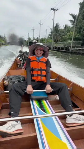 This is the scariest thing I have ever done. Thai long tail race boat. Hand made out of wood. Powered by a 500hp Isuzu 4jj 3.0 turbo diesel 4 cylinder, which comes out of the Dmax truck that is made in Thailand.  Stock these make 150hp on a good day. This one has 50 pounds of boost and a 4500rpm redline. The transmission is locked in 3rd gear and they can achieve up to 180km an hour. We nearly hit 100mph in the canals today. They run a massive journal bearing Holster turbo, which they salvage off big dump trucks or garbage trucks. Huge thanks to @chadbeephotography for showing this part of Thai culture! If you want to ride this next time you are in Thailand send an email to the folks that run this boat shop: ThaiLongTailExperience@gmail.com #thailand #heatwavevisual #thai #bangkok 