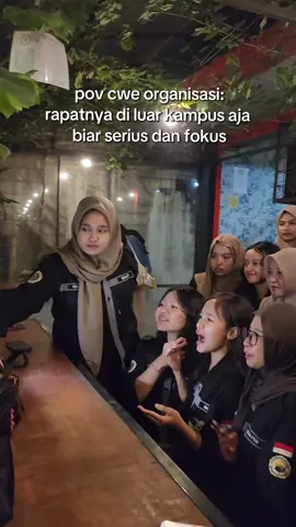 beneran fokus kok✌️ #fypシ゚ #fyp #berandatiktok #organisasi #rapat #pov #core #serunyabelajar #cewekcantik #kampus 