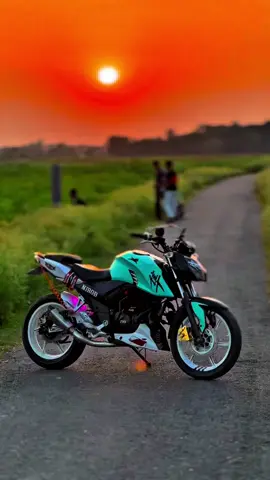 4v❤️‍🩹💟  #4v #viral #fyp #foryou #4vlover #emotions #modified #bikelover #topmodified #bike #exjust #biker #light #CapCut #sunset #Bike 