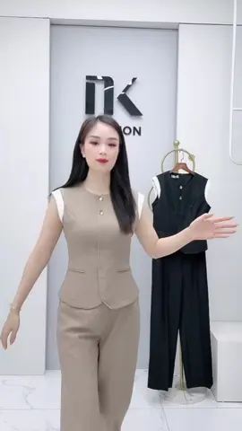 Bộ Đồ Kí Giả Phối Tay Cùng Quần Ống Rộng NK Fashion Thời Trang Công Sở Nữ Thanh Lịch#xuhuong #hashtag #thinhhanh #thoitrang #thoitrangnu #aodep #aodep_baochat #setbo #setboxinh #setaoquan #setcongso #setbonuthoitrang 