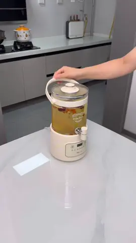 Loại bình sức khỏe này vẫn dễ sử dụng. Thiết kế tách rời, thân bình có thể vệ sinh riêng, có vòi nước để dễ dàng kết nối nước! #BìnhSứcKhỏe