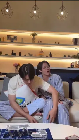 ចាប់ជើងកូនឆីញ៉ុមចឹង😳#gunnernice #niceboripat #natsakan 