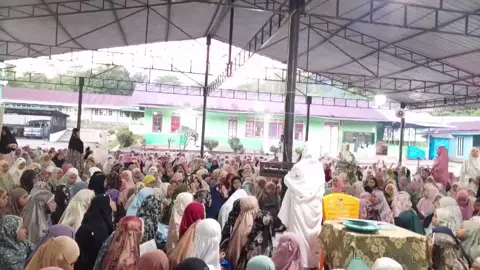 penyambutan murid baru di asrama putri🥰semoga betah dan dapat ilmu yang berkah ya nak.jangan kecewakan org tua yg jauh disana💗#asramaputri #musthafawiyah #rindukeluarga#fypシ゚ 