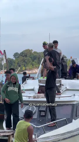 #fyppppppppppppppppppppppp #viralstory #pulauberhala #jjcupcut #nuansaberhala01 #tengiri #pelautindonesia🇲🇨🇲🇨 #pesonaindonesia #jambipride🏴‍☠️ #liburanseru #jambitiktok 