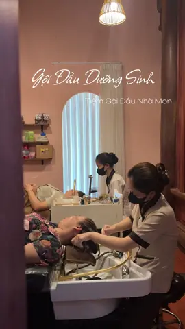 Thời tiết mưa phùn🌧️ không làm ngại bước các nàng chăm sóc cơ thể. Bài trừ hàn khí mùa ẩm ương siêuu phê🤭 #goidauduongsinh #thugian #covaigay #massage #chualanh #relax #goidau #healing #spa #pleiku #81gialai #spachill 