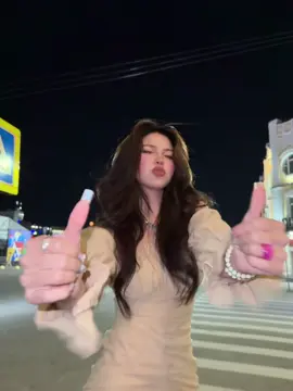 okay i found the new spot for dancing!!! ура, новый спот для танцев 🫵🏼🙏🏼💋