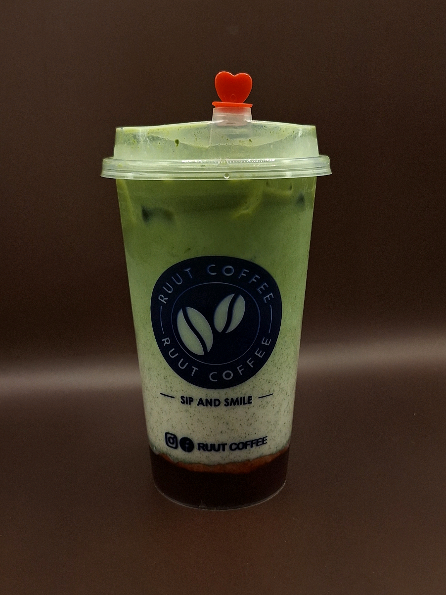 Wali MA Tijaabisay Matcha heena?  #ruutcoffee #refreshyourday #somalicoffee #ruutmatcha #matchalatte #strawberrrymatcha #mogadishu #xamar #xamarcadey #fyp 