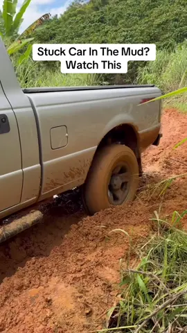 Mind blowing hack to get car out of a tricky situation. . . . #fypviralシ #fyp #geniusidea #creativediy #learneasytips #trashtotreasure #carhack 
