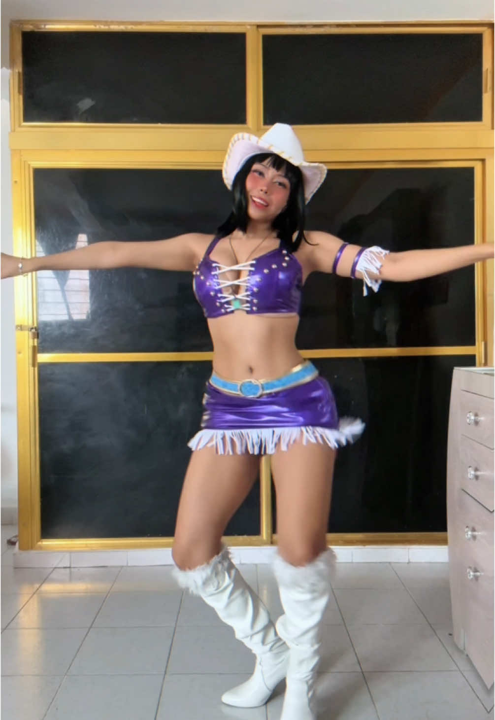 Nico robin cosplay 💜🌸 #nicorobin #foryou #onepiece #fyp #foryoupage #viral #cosplay #nicorobin #funny #robin #song #usa #naruto #anime #animeedit #animetiktok #otaku #mexico #newyork #animefyp #venezuela #salvador #uruguay #cuba #robinmorena #lucystax #freefire #gamer #games #beauty #amor #demonslayer #bleach #fypシ゚ 