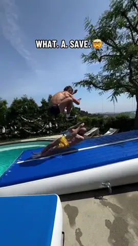 Reaction test —> 10/10 ✅ (@StanislavLazdans @Pashatheboss) #freerunning #reaction #reflex 