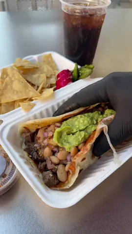 Perro 🌮 Tacos de Arrachera 🥩🥩🔥 #tacos #perro #losangeles #cerritos #primesteak #handmade #tortillasdeharina #inglwood #sofistadium  📍CERRITOS 12731 Towne Center Dr STE H Cerritos, CA 90703 ⏰11am-9pm 7 days a week NEXT TO EDWARDS THEATER 📍CUDAHY 4630 Santa Ana St Cudahy Fri⏰6pm-9:30pm Sat-Sun⏰3pm-9:30pm  📍INGLEWOOD 905 S Prairie Ave Inglewood, CA  90301 ⏰11am-9pm 7 days a week