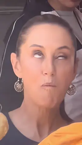 cuando le doy la primer mordida al taco 🌮 #forastero120 #humor #claudiasheimbaum 