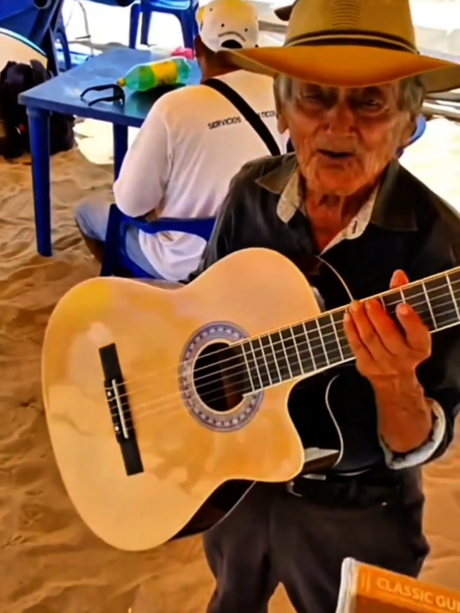 Replying to @wuy3.85 Lo sorprendí con una guitarra! 🔥🎵🎸🙏