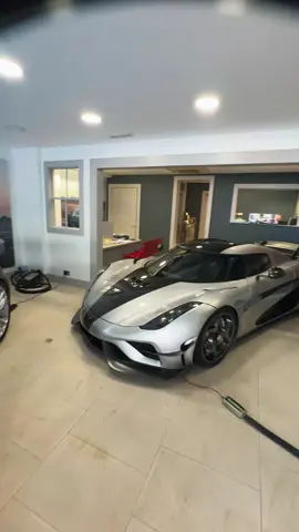 🍇 #koenigsegg #jesko 