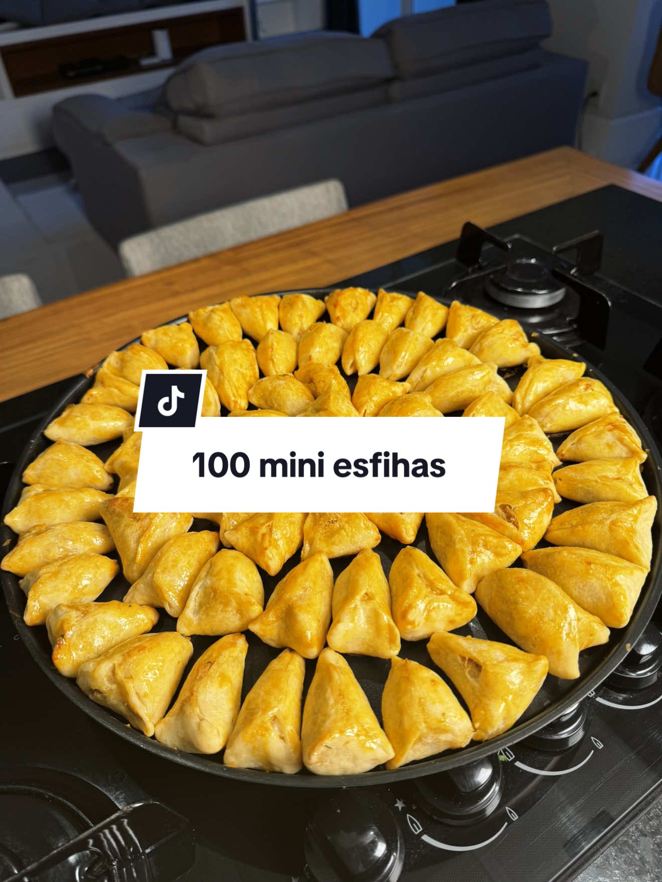 100 mini esfihas 