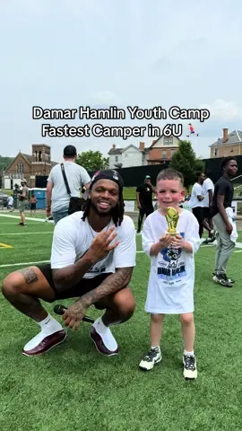 Great day with great people🫶🏼 @Jordon Rooney @Damar Hamlin @keoncoleman 