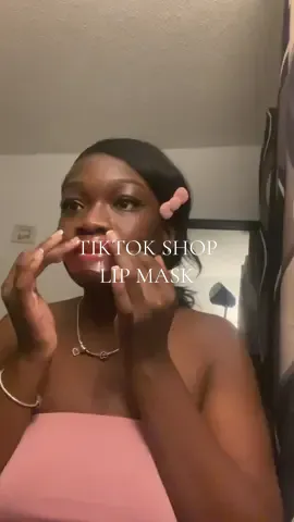 REVIEW THIS LIP MASK FROM THE TIKTOK SHOP!💋💖✨ •••••••••••••••••••••••••••••••••#tiktokshop #tiktokmademebuyit #shop #shopping #lipgloss #lipmask #exfoliate #mask #skincare #skincareroutine #skincaretips #buy 