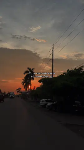 #CapCut #atardeceresmagicos #lomejorenedits #detodounpoco #lomejordelomejor #statusvideo #sidiosconmigoquiencontrami #🙌🏻🙌🏻🙌🏻