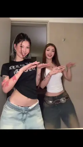 ESTÁ COLABORACIÓNNNN  @Prii Moraa @Katteyes 