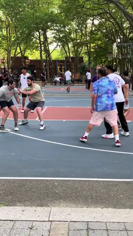 Spotted Adam Sandler’s shirt from a mile away  #nyc #adamsandler #basketball