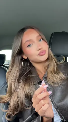 Thank me later 🫶🏼 @RÉFORME @Kylie Cosmetics 
