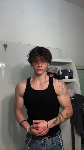 #model #menmodels 