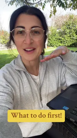 I procrastinate instead #mumlife #mumlifeontiktok #mumlifebelike #SmallBusiness #fy #procrastinating 