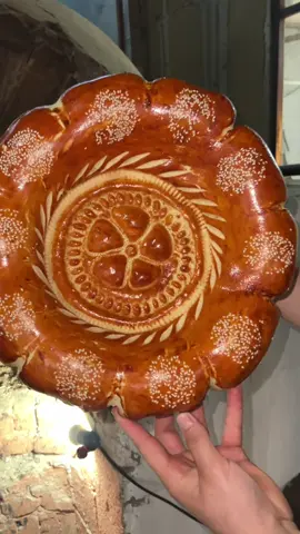 POV: You Just Found the Prettiest Bread on Earth.”#RoyalBread #TandoorArt #BreadTok #HandcraftedFood #FoodThatWows #BakingMasterpiece #MadeWithFire #TikTokFoodies #EdibleArt #FYP