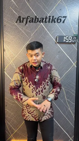 Buruan gasskuen 🔥 #kemejabatik #kemejabatikpria #kemejabatikmodern #seragambatik #batikseragam #batik #batikindonesia #arfabatik67 #fyp 